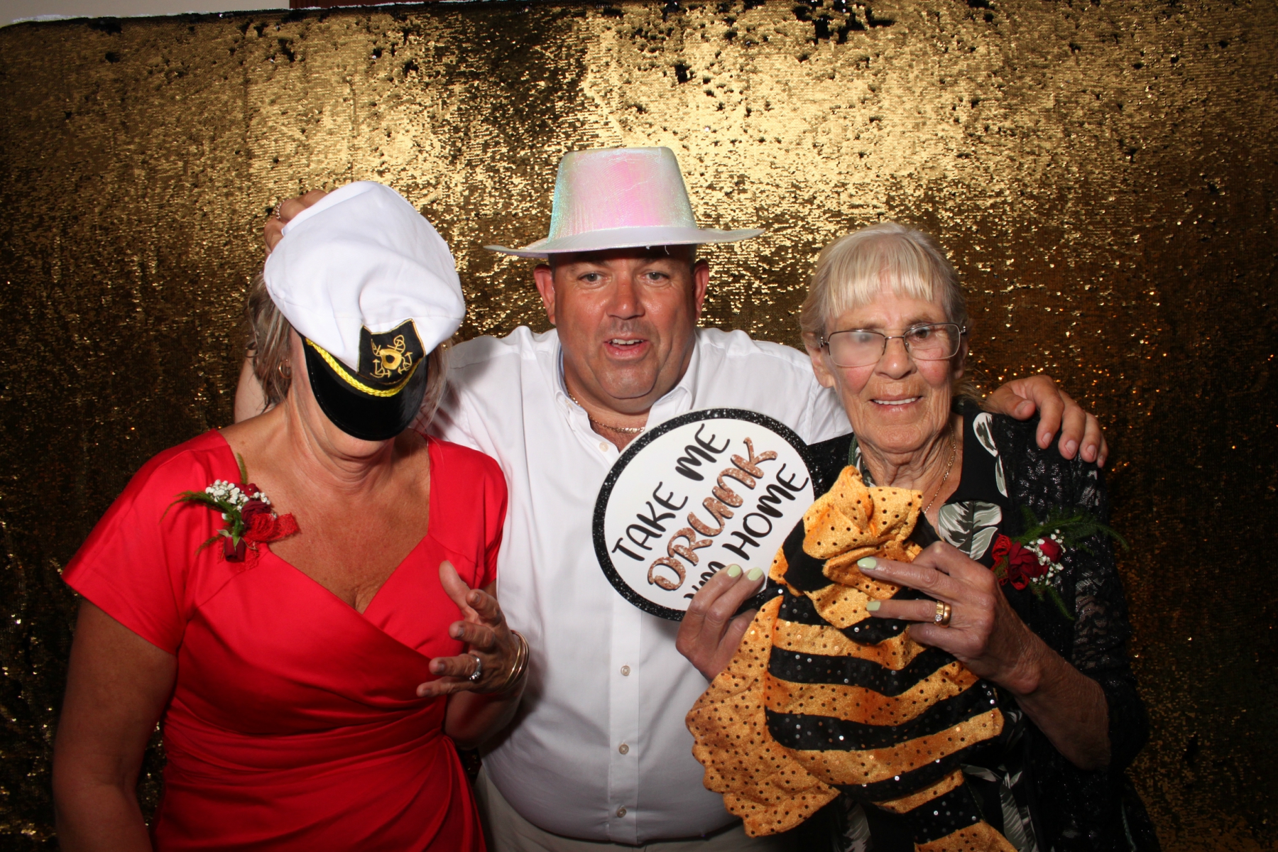 Jo & Rory 10/08/2019 | View more photos from the event at gallery.yourboothskent.co.uk/u/Your-Booths-Kent/Jo-Rory-10082019